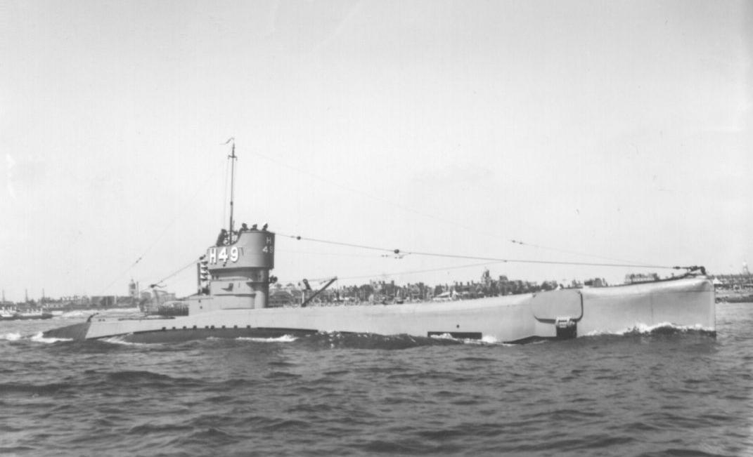 El HM S - M H. 49 de la Real Marina Británica hundido el 18 de octubre de 1940 por cargas de profundidad de cinco buques antisubmarinos alemanes